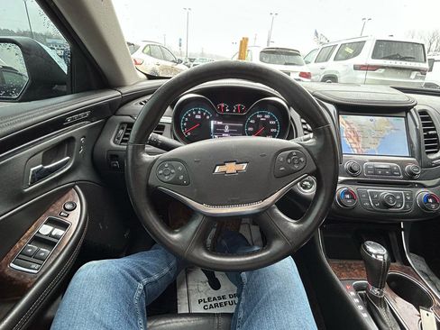 Used 2015 Chevrolet Impala LTZ FWD image 31
