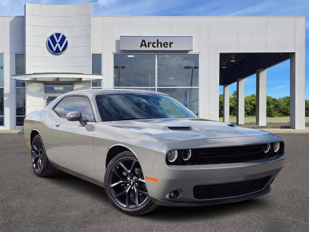 Used 2019 Dodge Challenger SXT w/ Blacktop Package RWD image 1