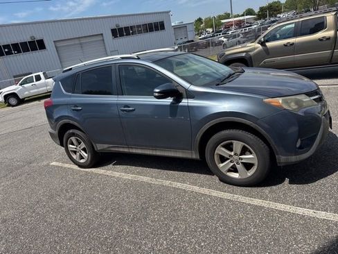 Used 2014 Toyota RAV4 XLE image 22