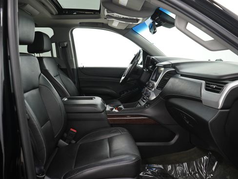 Used 2015 GMC Yukon XL SLT w/ Open Road Package AWD/4WD image 13