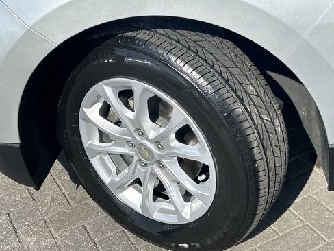 Used 2020 Chevrolet Equinox LT image 31