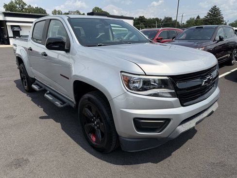 Used 2018 Chevrolet Colorado LT w/ Redline Special Edition RWD image 3