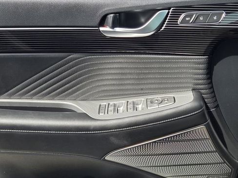 Used 2024 Hyundai Palisade Calligraphy image 22