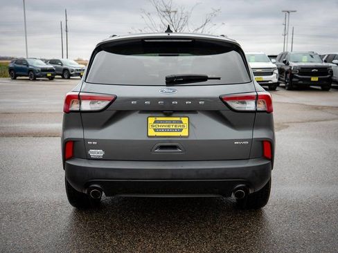 Used 2022 Ford Escape SE w/ SE Sport Appearance Package image 7