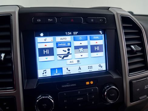 Used 2019 Ford F350 Lariat w/ Lariat Ultimate Package AWD/4WD image 27