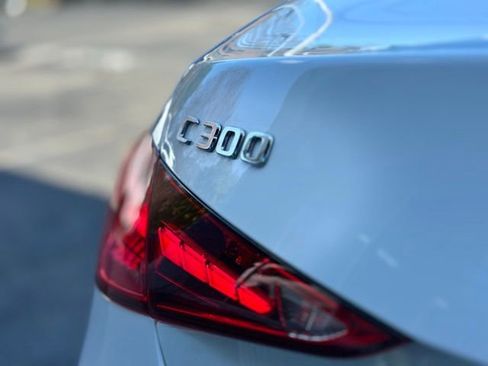 Used 2023 Mercedes-Benz C 300 4MATIC Sedan image 18