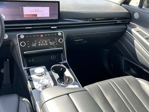 Used 2025 Genesis GV80 2.5T Standard AWD/4WD image 30