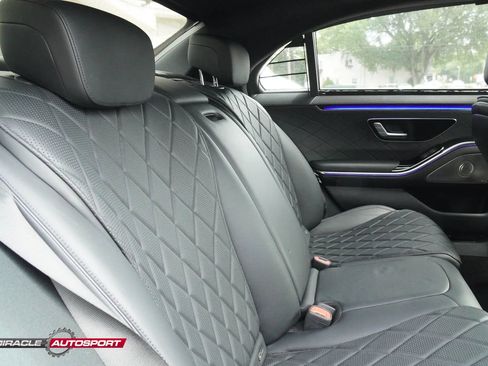 Used 2021 Mercedes-Benz S 580 4MATIC Sedan image 40