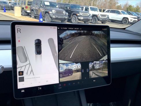 Used 2023 Tesla Model Y Performance image 27