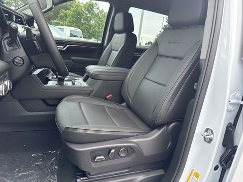 New 2026 GMC Sierra 1500 Denali AWD/4WD image 10
