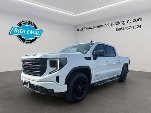 Used 2023 GMC Sierra 1500 Elevation image 3