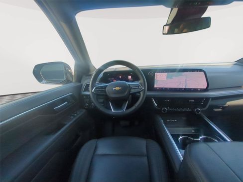 Used 2025 Chevrolet Tahoe LT w/ Comfort Package AWD/4WD image 31