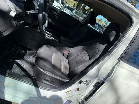 Used 2025 Nissan Altima 2.5 SV image 22