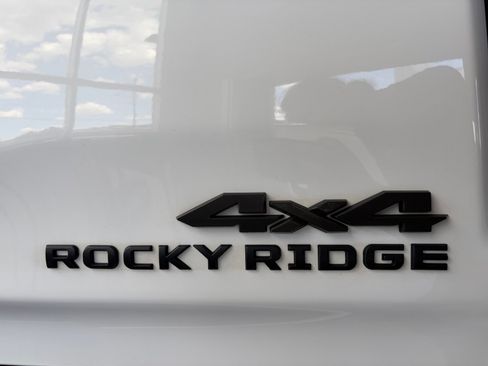 Used 2022 RAM 1500 Big Horn AWD/4WD image 34