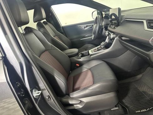 Used 2023 Toyota RAV4 XSE AWD/4WD image 26