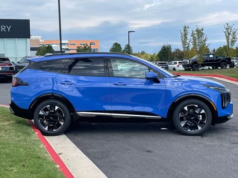 New 2026 Kia Sportage SX image 9