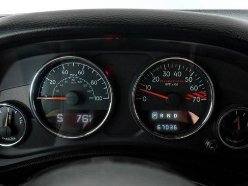 Used 2013 Jeep Wrangler Unlimited Rubicon image 18