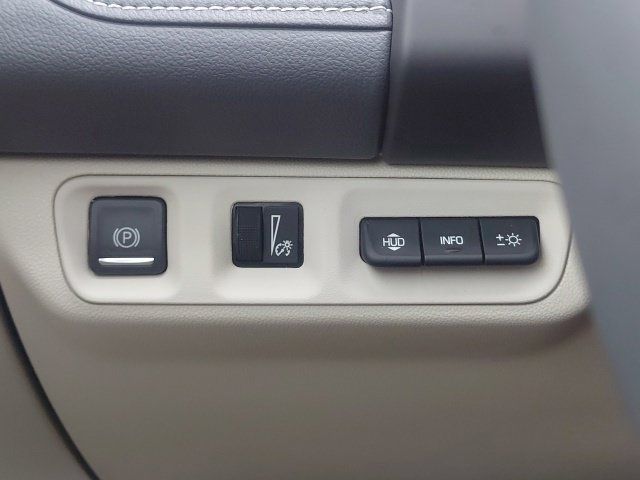Used 2023 GMC Acadia Denali w/ Denali Ultimate Package FWD image 22