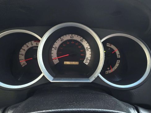 Used 2015 Toyota Tacoma PreRunner image 29