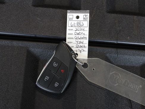 Used 2024 Chevrolet Colorado ZR2 w/ ZR2 Convenience Package III image 31