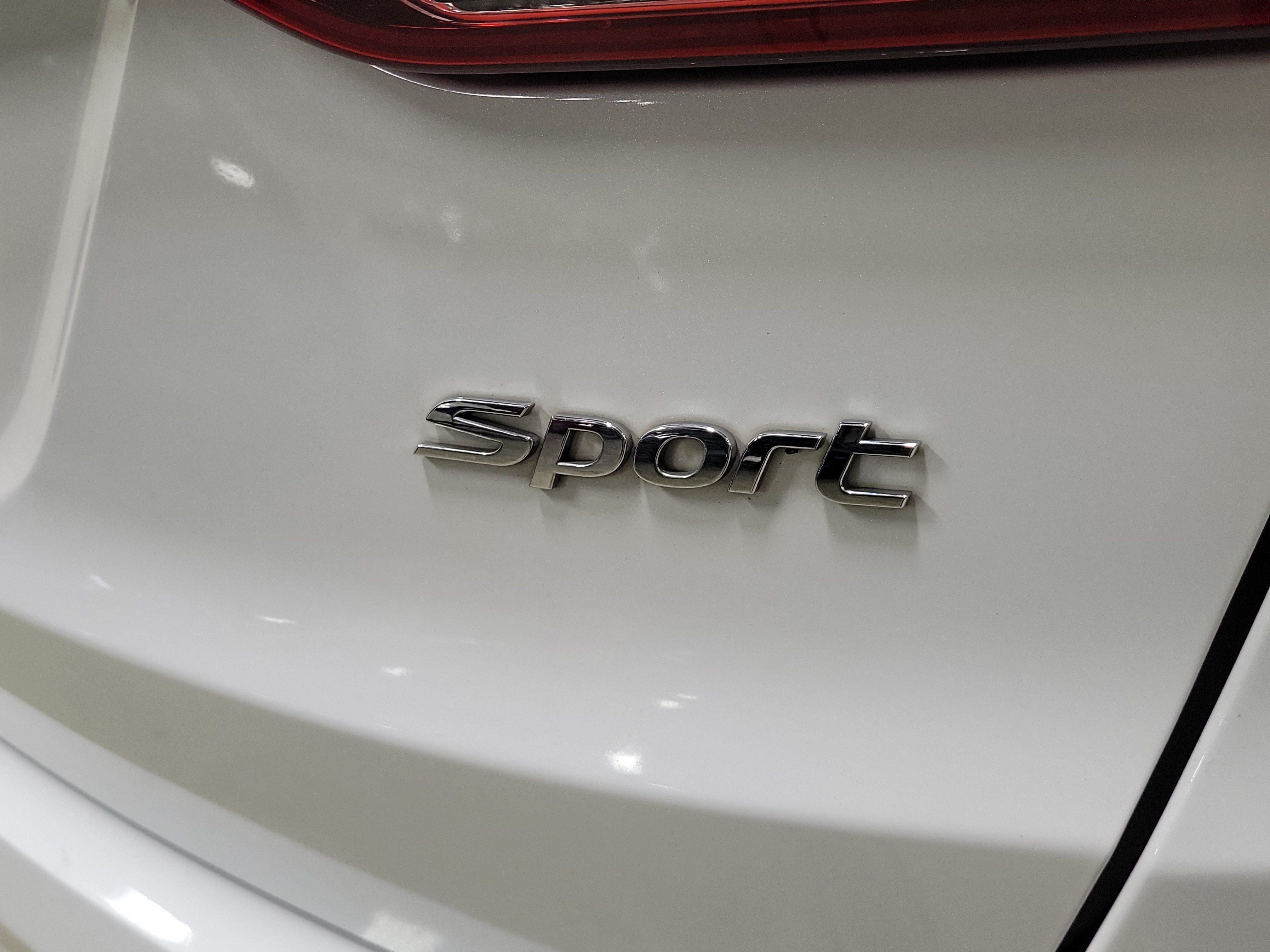 Used 2017 Hyundai Santa Fe Sport w/ 2.4L Value Package 06 FWD image 6