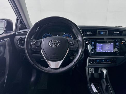 Used 2017 Toyota Corolla SE image 17