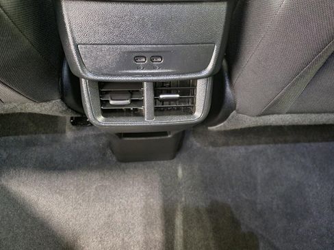 Used 2025 Chevrolet Equinox LT image 23