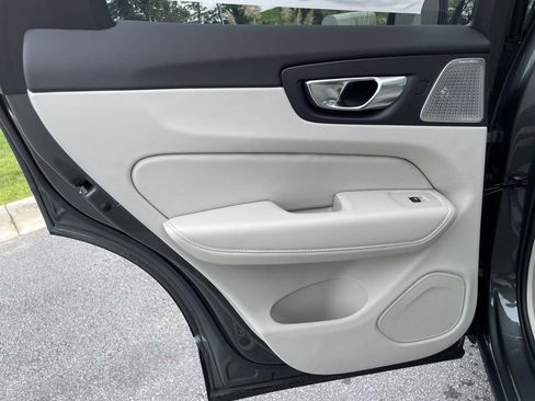 New 2026 Volvo XC60 B5 Ultra w/ Protection Package Premier image 2