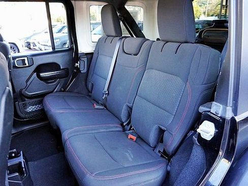 Used 2020 Jeep Wrangler Unlimited Rubicon image 16