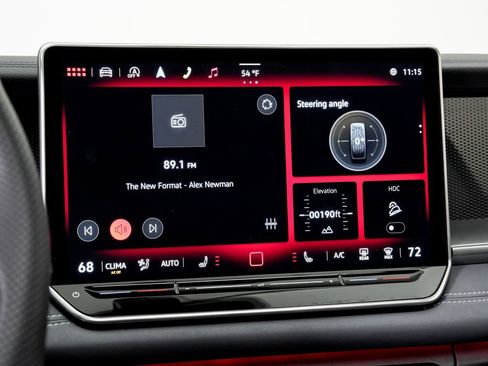 Used 2025 Volkswagen Tiguan SE R-Line AWD/4WD image 17