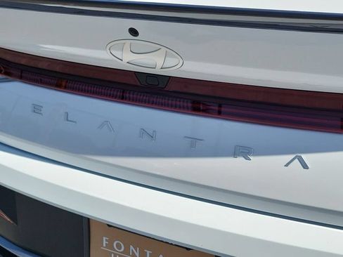 New 2026 Hyundai Elantra SEL FWD image 28