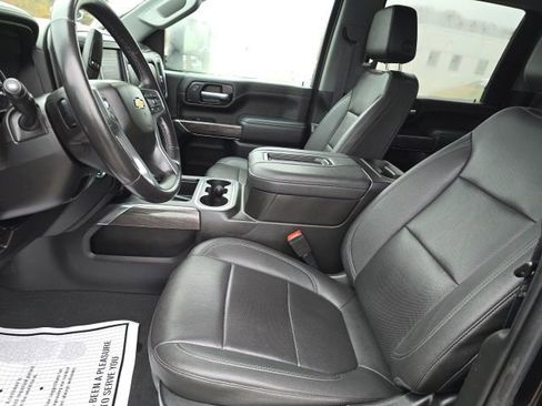 Used 2022 Chevrolet Silverado 2500 LTZ w/ LTZ Convenience Package image 11