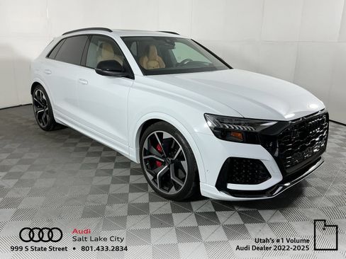 Used 2024 Audi RS Q8 AWD/4WD image 1