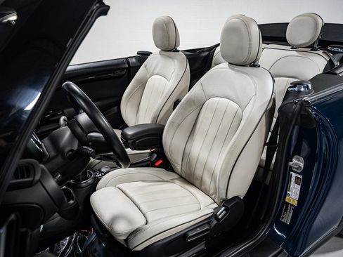 Used 2018 MINI Cooper S image 12