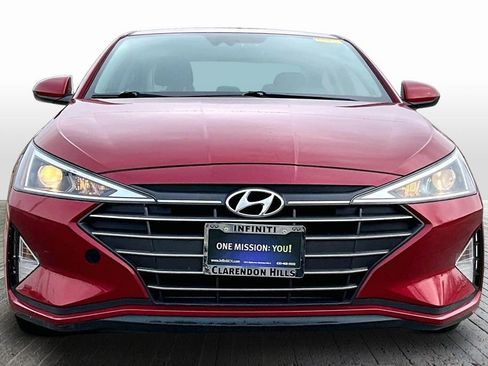 Used 2020 Hyundai Elantra SEL image 2