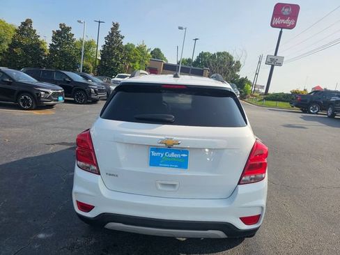 Used 2021 Chevrolet Trax LT w/ LT Convenience Package FWD image 7