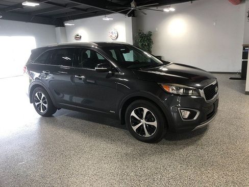 Used 2017 Kia Sorento EX AWD/4WD image 7