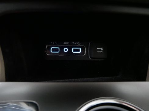 Used 2019 Jeep Grand Cherokee Limited AWD/4WD image 31