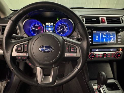 Used 2017 Subaru Outback 2.5i Limited w/ Popular Package #5 AWD/4WD image 10