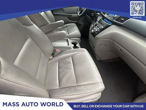 Used 2011 Honda Odyssey Touring Elite image 10