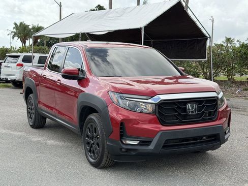 Used 2023 Honda Ridgeline RTL image 2