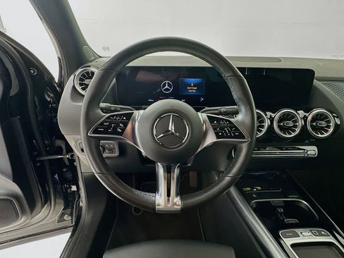 Certified 2025 Mercedes-Benz GLA 250 4MATIC image 12