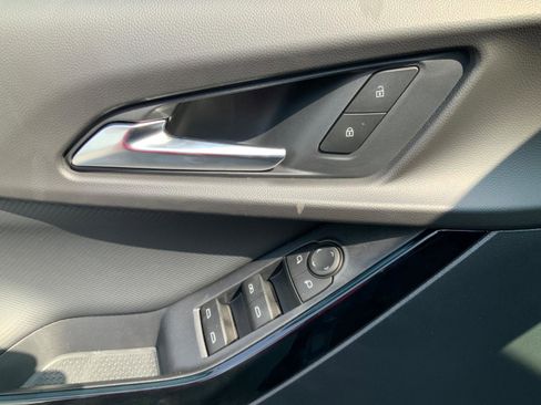 New 2026 Chevrolet Equinox LT w/ Convenience Package II image 30