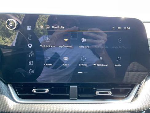 Used 2025 Chevrolet Equinox LT AWD/4WD image 30
