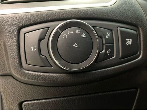 Used 2020 Ford Edge SEL image 23