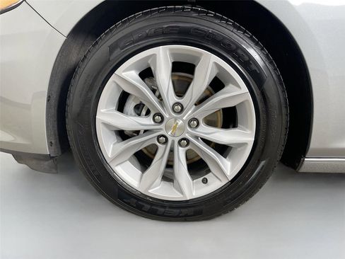 Used 2024 Chevrolet Malibu LT FWD image 28