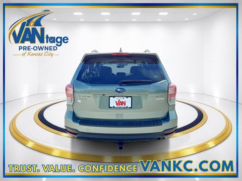 Used 2017 Subaru Forester 2.5i Premium AWD/4WD image 7