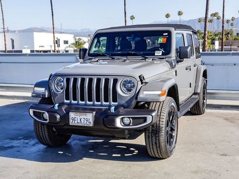 Used 2023 Jeep Wrangler Unlimited Sahara AWD/4WD image 4