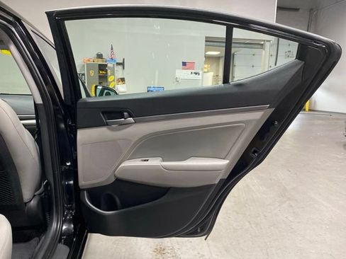 Used 2018 Hyundai Elantra Value Edition FWD image 26
