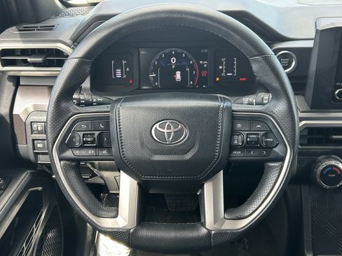 Certified 2026 Toyota 4Runner SR5 AWD/4WD image 22